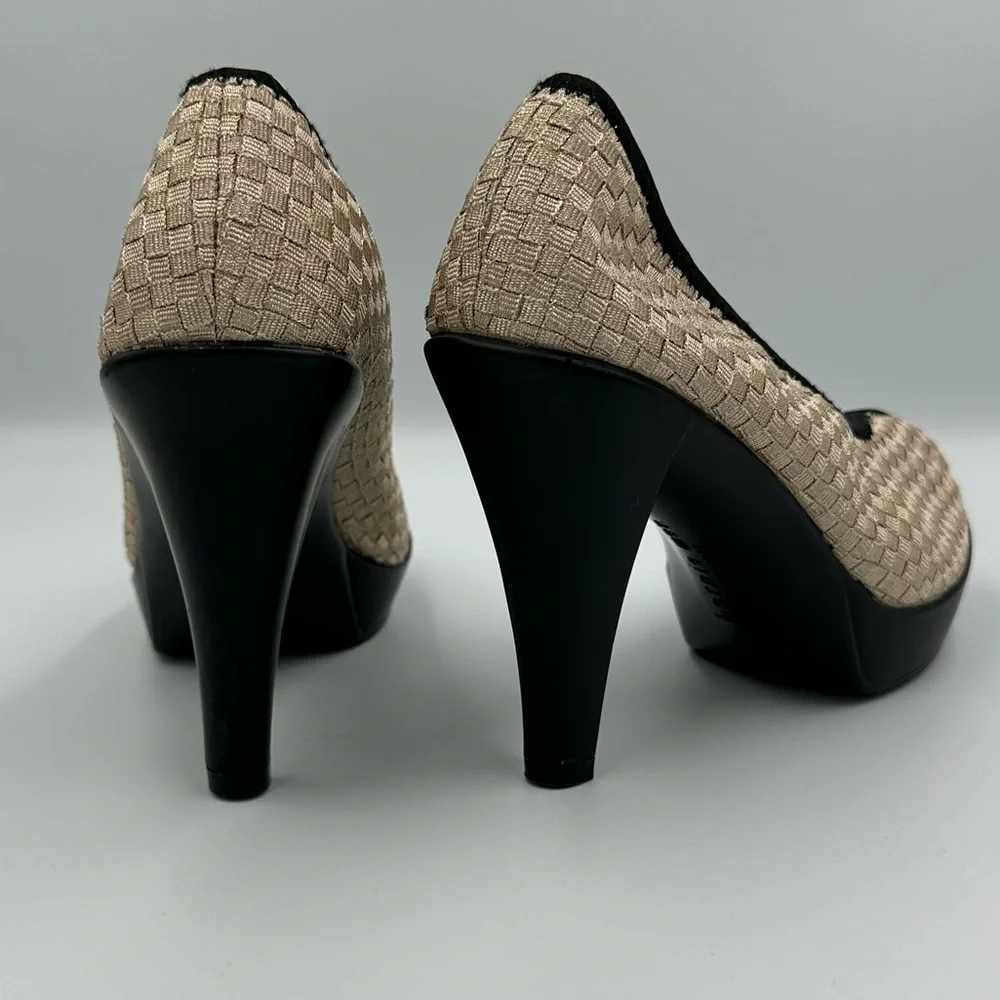 Bernie Mev Cream Platform Heels Woven Textured Memory Foam 6.5 NWT